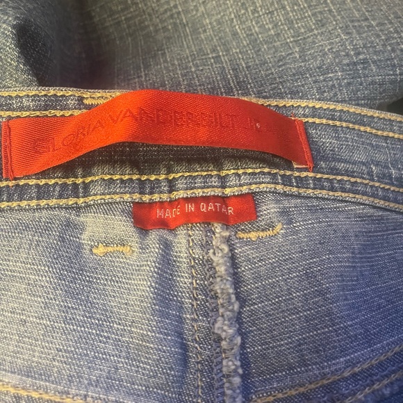 Gloria Vanderbilt jeans - Picture 3 of 7